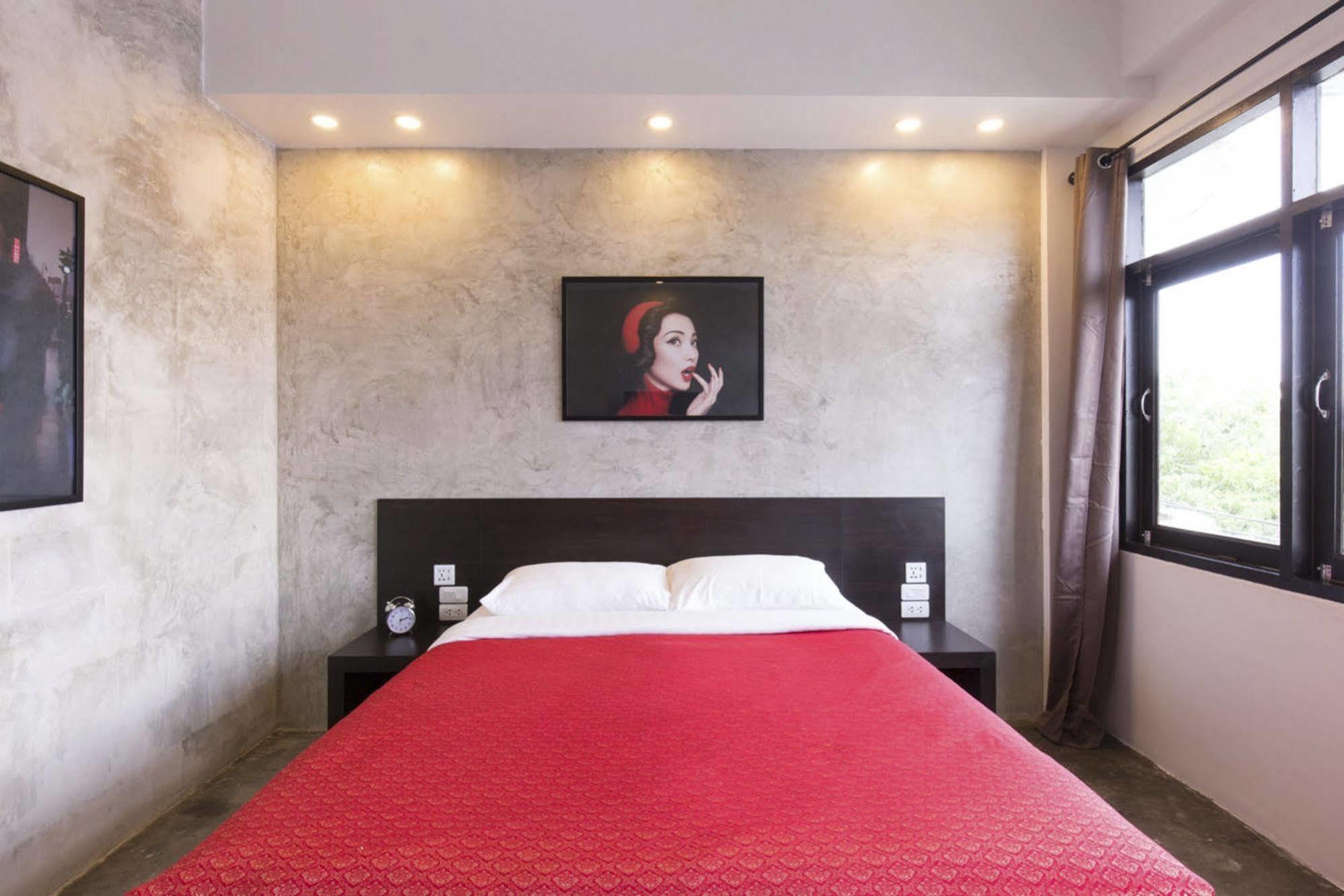 Bed and Breakfast Kama Бангкок Экстерьер фото