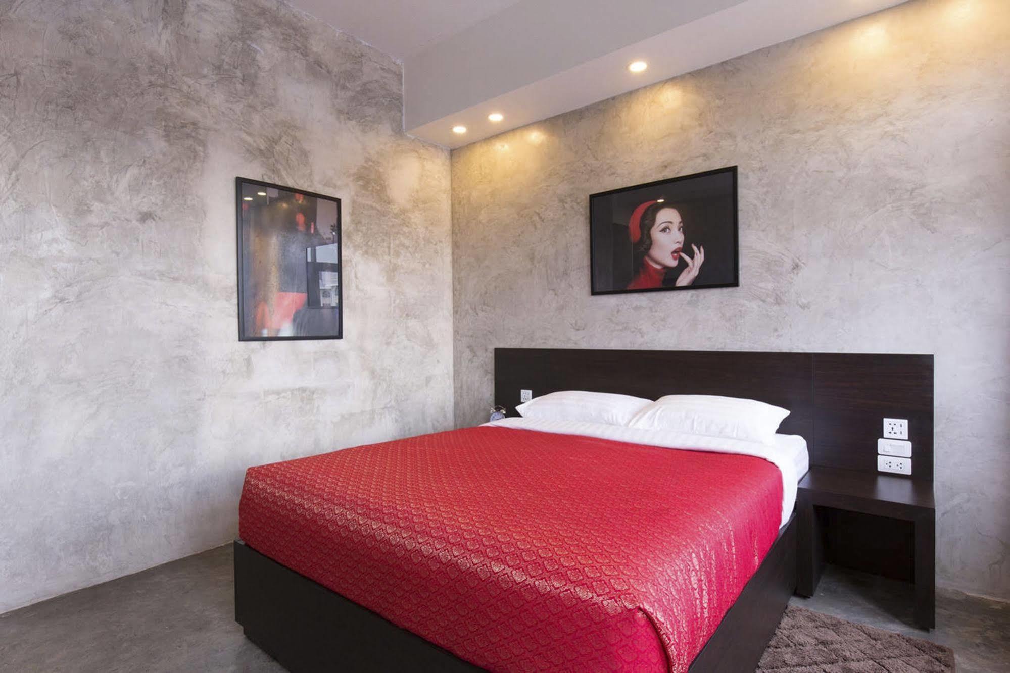 Bed and Breakfast Kama Бангкок Экстерьер фото
