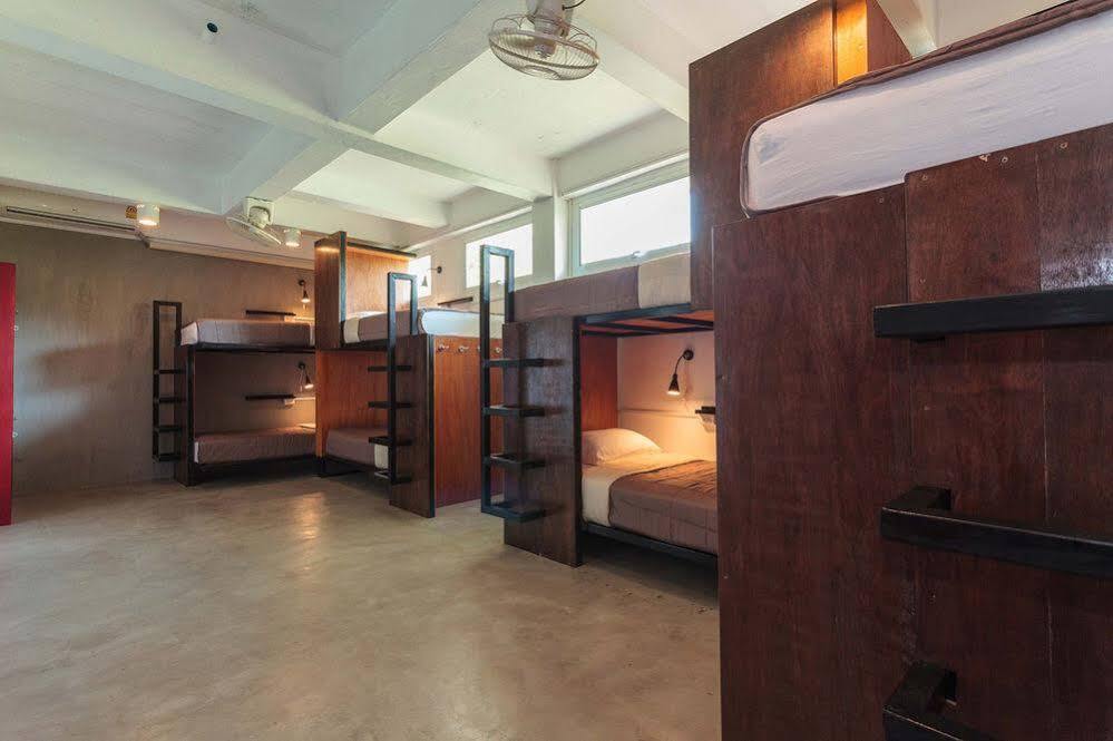 Bed and Breakfast Kama Бангкок Экстерьер фото
